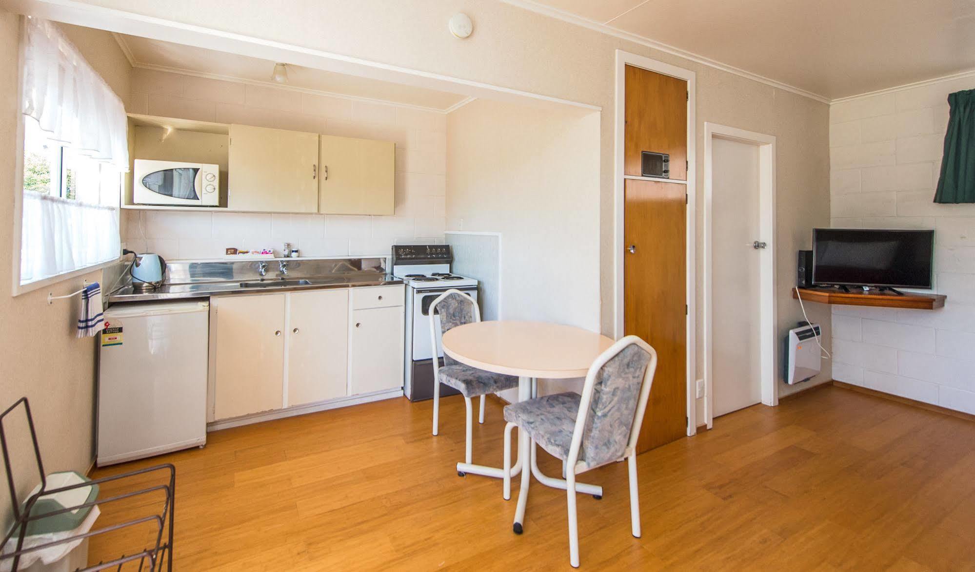 Astral Motel Whanganui Buitenkant foto